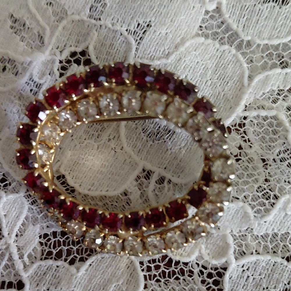 Brooch, Red And Diamond Rhinestone - Picture 3 of 5